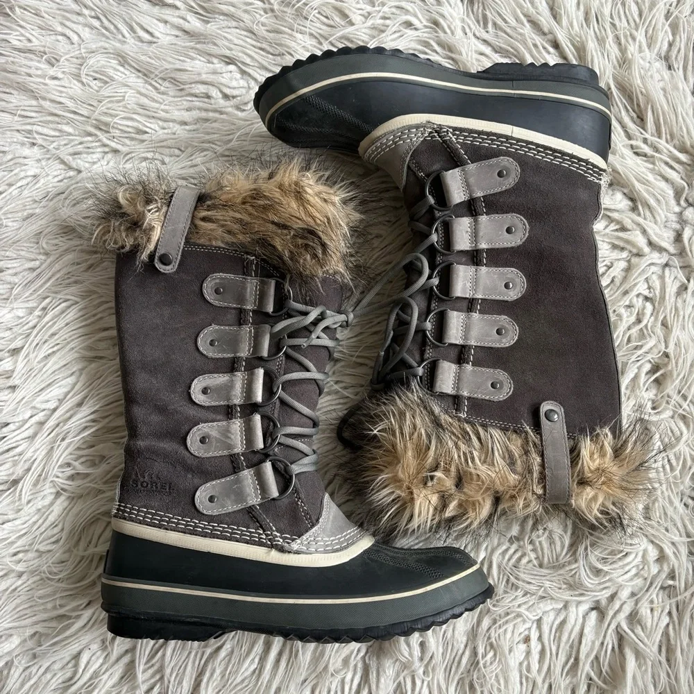 Sorel Joan of Arctic Waterproof Quarry Gray Black Winter Snow Boot EUC Size 9